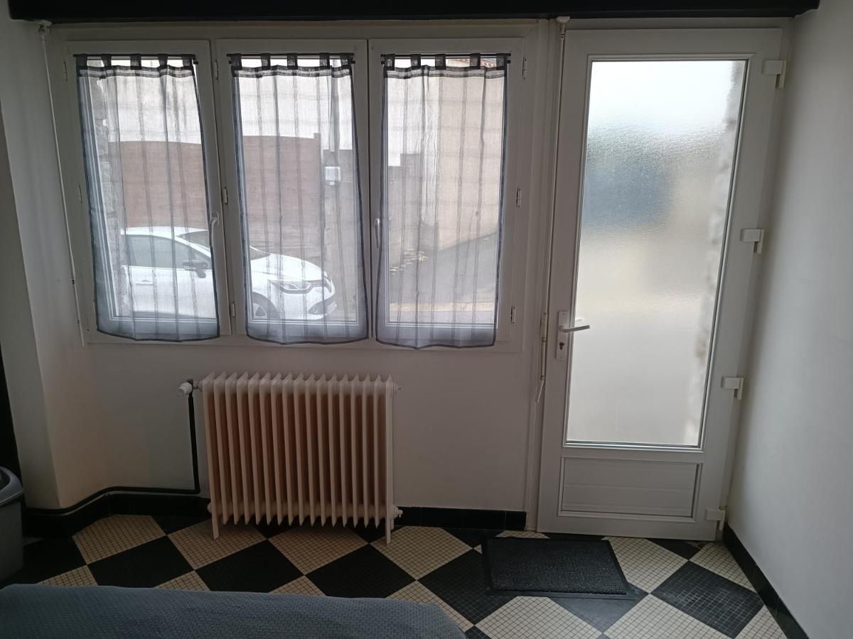 Chambre Privative A St Remy En Mauges La Chaussaire Luaran gambar