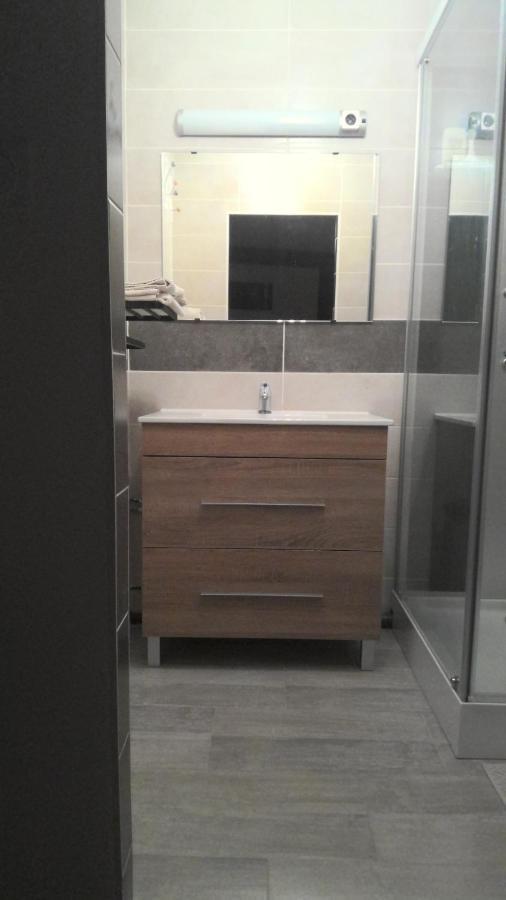 Chambre Privative A St Remy En Mauges La Chaussaire Luaran gambar